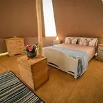 Cool Under Canvas Miremont (Puy-de-Dome)