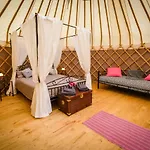 Luksusowy namiot Cool Under Canvas *