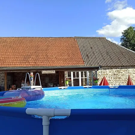 Cool Under Canvas Campismo de Luxo Miremont (Puy-de-Dome)