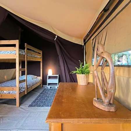 Cool Under Canvas Campismo de Luxo