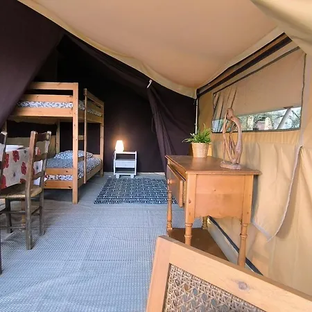 Campismo de Luxo Cool Under Canvas Miremont (Puy-de-Dome)