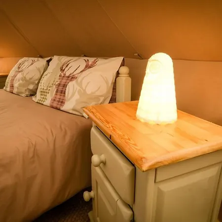 Cool Under Canvas Luxusní stan